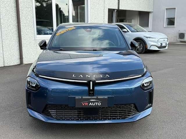 Usata Lancia Ypsilon 61 kW (84 CV) 2024 Blu Utilitaria