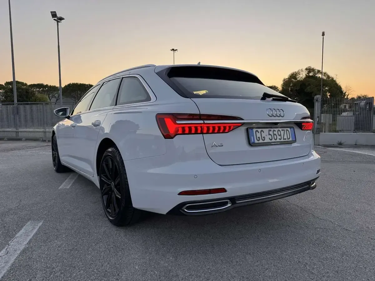 Usata Audi A6 Sport 204 CV (150 kW) 2022 Bianco Station wagon