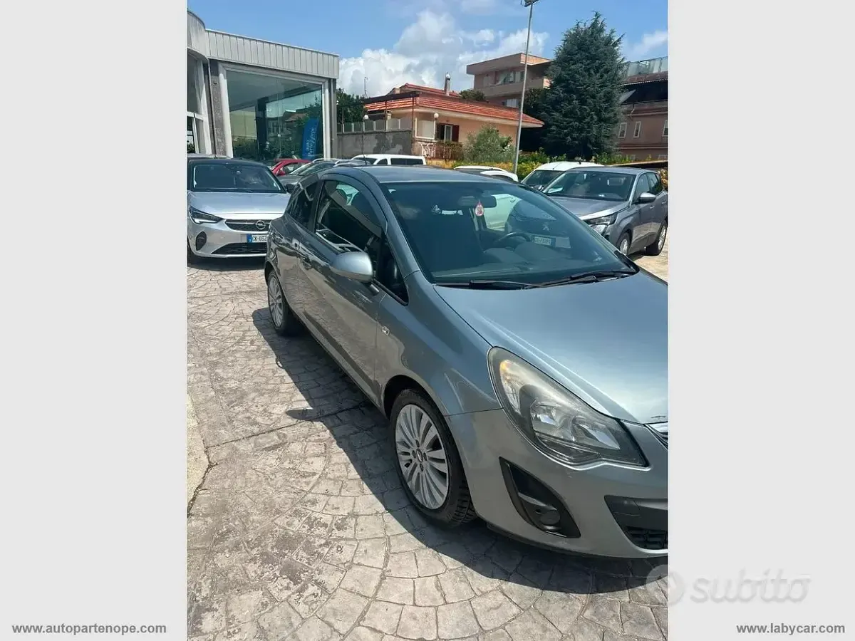 Usata Opel Corsa 85 CV (62 kW) 2014 Nero Utilitaria