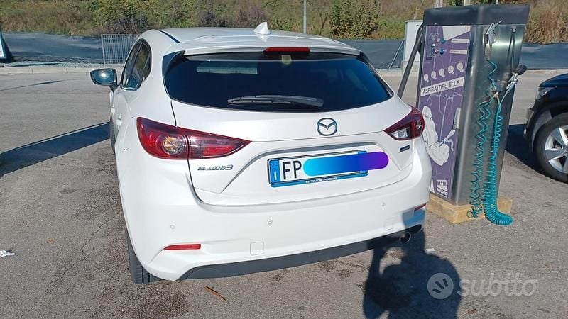 Usata Mazda 3 Evolve 105 CV (77 kW) 2018 Bianco Berlina