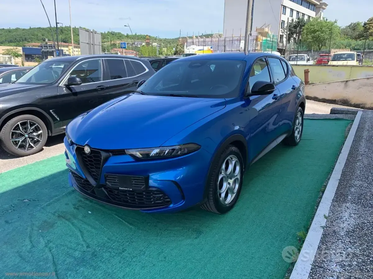 Usata Alfa Romeo Tonale 130 CV (95 kW) 2023 Blu SUV