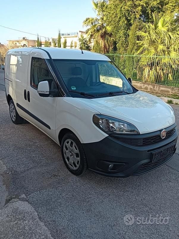 Usata Fiat Doblò 2019 Bianco Monovolume