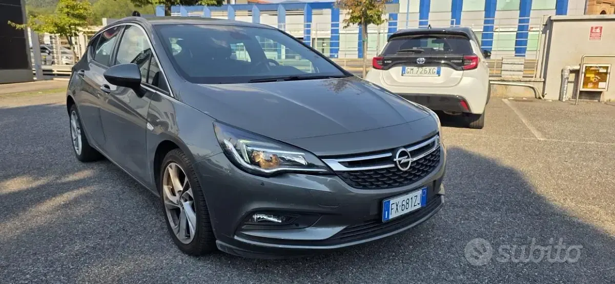 Usata Opel Astra Innovation 136 CV (100 kW) 2019 Grigio Berlina