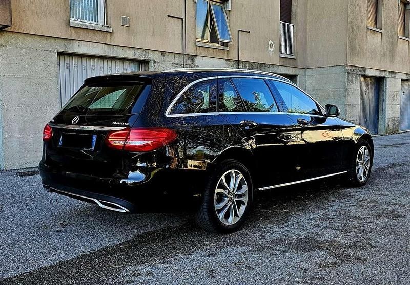 Usata Mercedes C220 170 CV (125 kW) 2018 Station wagon
