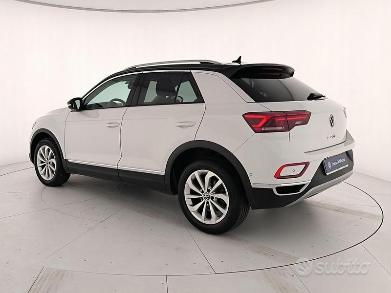 Usata VW T-Roc Style 150 CV (110 kW) 2023 Pure white nero SUV