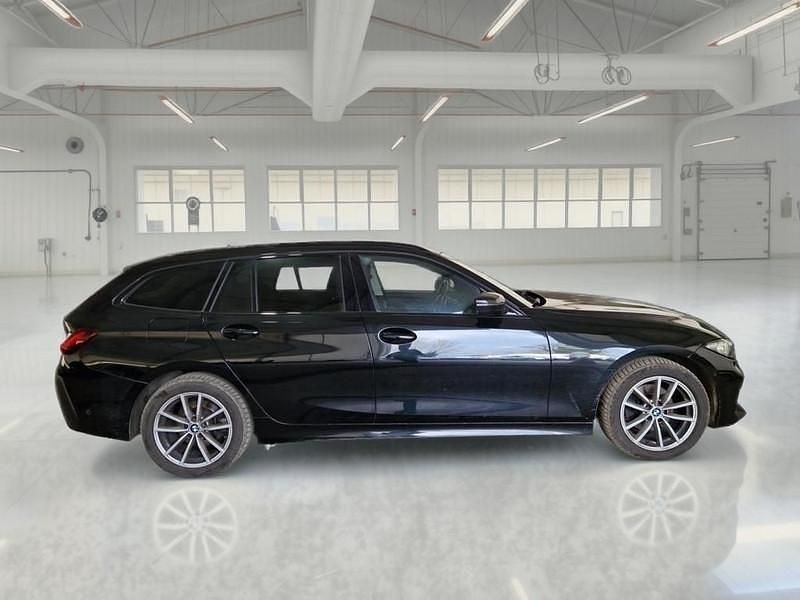Usata BMW 320e 190 CV (139 kW) 2024 Nero Station wagon