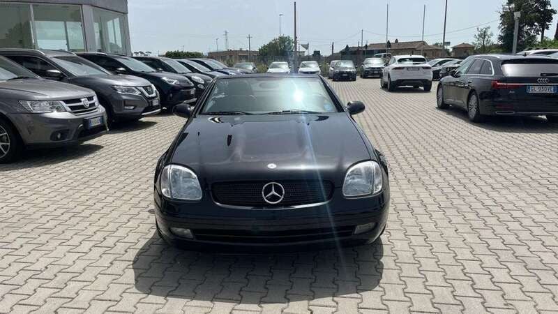 Usata Mercedes SLK200 192 CV (141 kW) 2000 Nero Cabrio