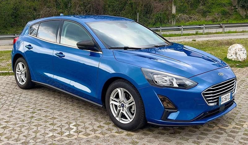 Usata Ford Focus Active 125 CV (91 kW) 2021 Blu/azzurro
