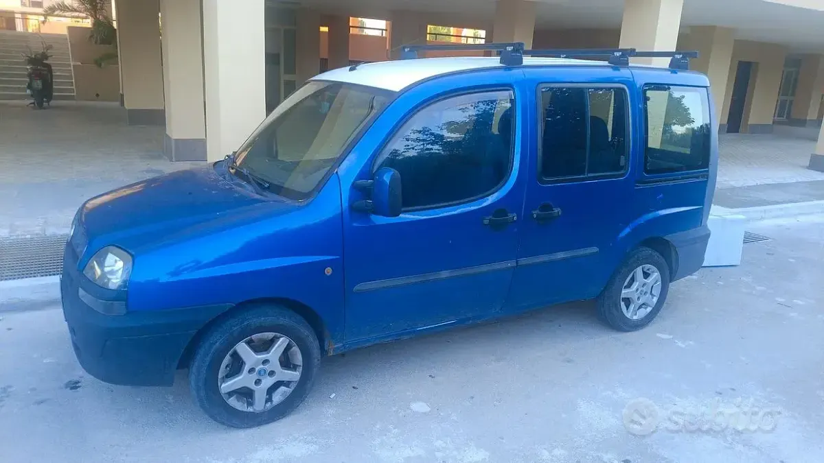 Usata Fiat Doblò 101 CV (74 kW) 2002 Bluazzurro Monovolume