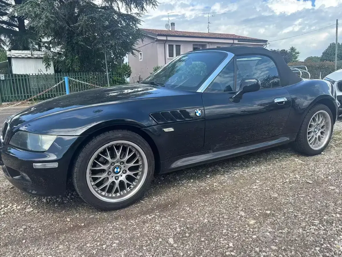 Usata BMW Z3 118 CV (86 kW) 2001 Nero Cabrio