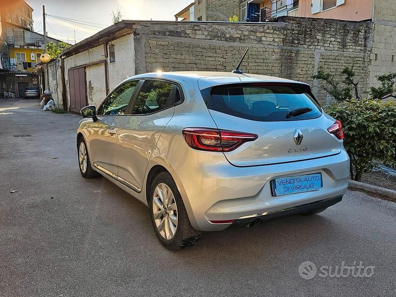 Usata Renault Clio V Zen 85 CV (62 kW) 2020 Grigio Utilitaria