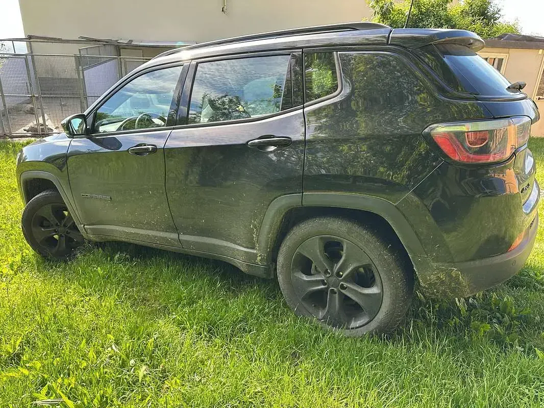 Usata Jeep Compass Night Eagle 140 CV (102 kW) 2019 Nero SUV