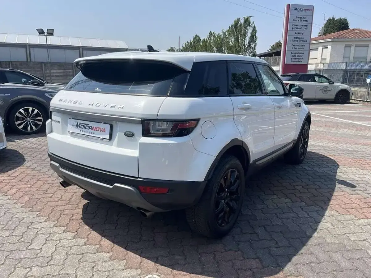 Usata Land Rover Range Rover evoque Pure 150 CV (110 kW) 2016 Bianco SUV