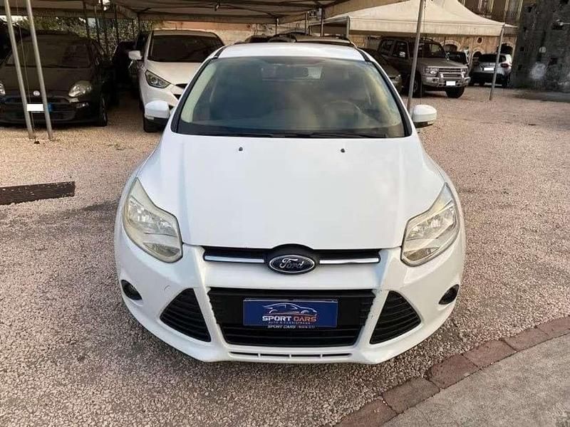 Usata Ford Focus Titanium 95 CV (69 kW) 2011 Bianco Berlina