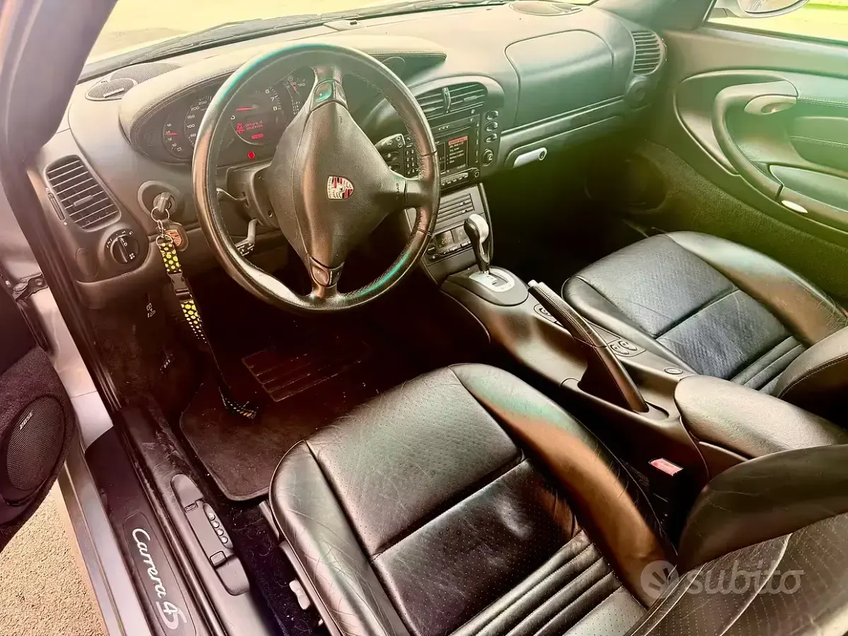 Usata Porsche 911 Carrera 4S Cabriolet 320 CV (235 kW) 2004 Grigio Cabrio