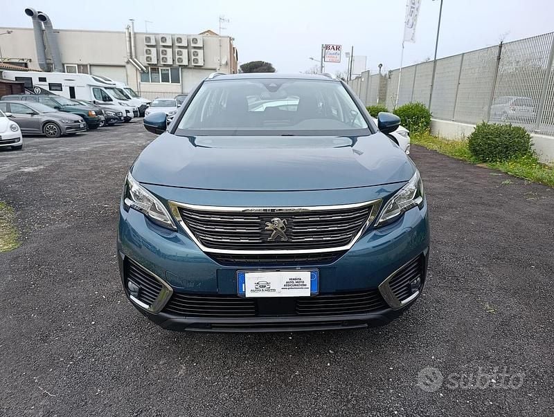 Usata Peugeot 5008 Business-Line 130 CV (95 kW) 2019 Blu SUV
