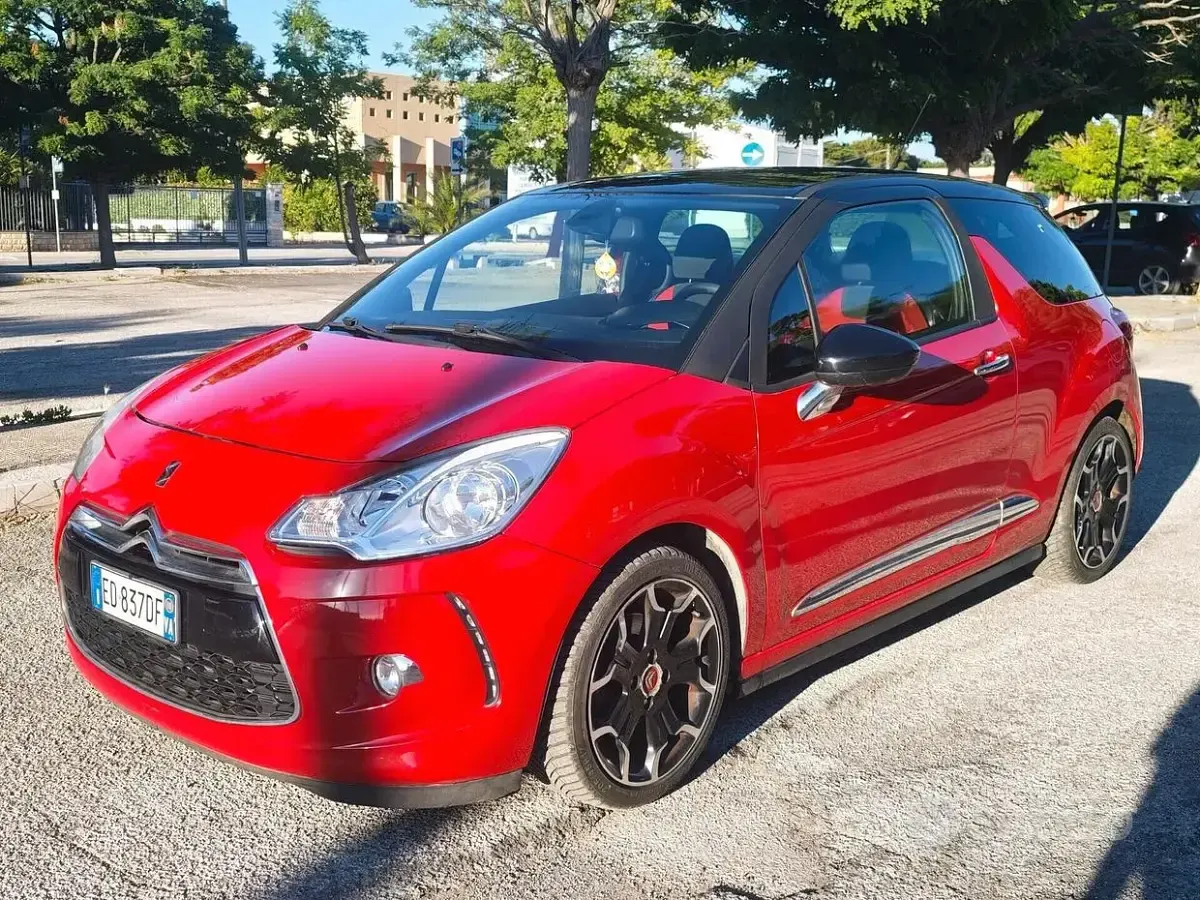 Usata Citroën DS3 Sport Chic 92 CV (67 kW) 2010 Rosso Utilitaria