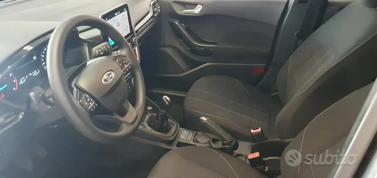 Usata Ford Fiesta 86 CV (63 kW) 2019 Grigio Utilitaria