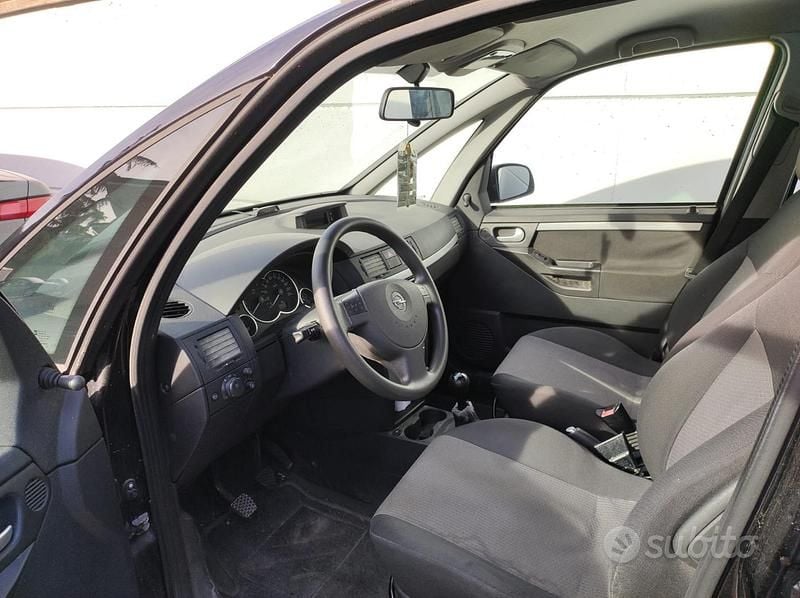 Usata Opel Meriva 2004 Nero Monovolume