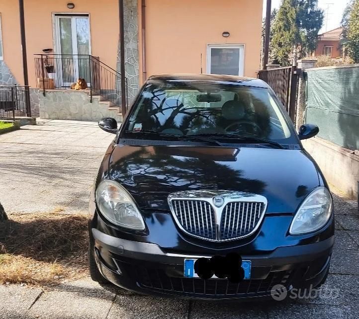 Nero Usata 2006 Lancia Ypsilon Due volumi | 2800 € - Immagine 1/3