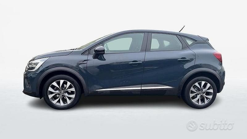 Usata Renault Captur Zen 100 CV (73 kW) 2021 Blu SUV