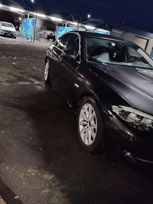 Usata BMW 520 Gran Turismo 184 CV (135 kW) 2012 Berlina