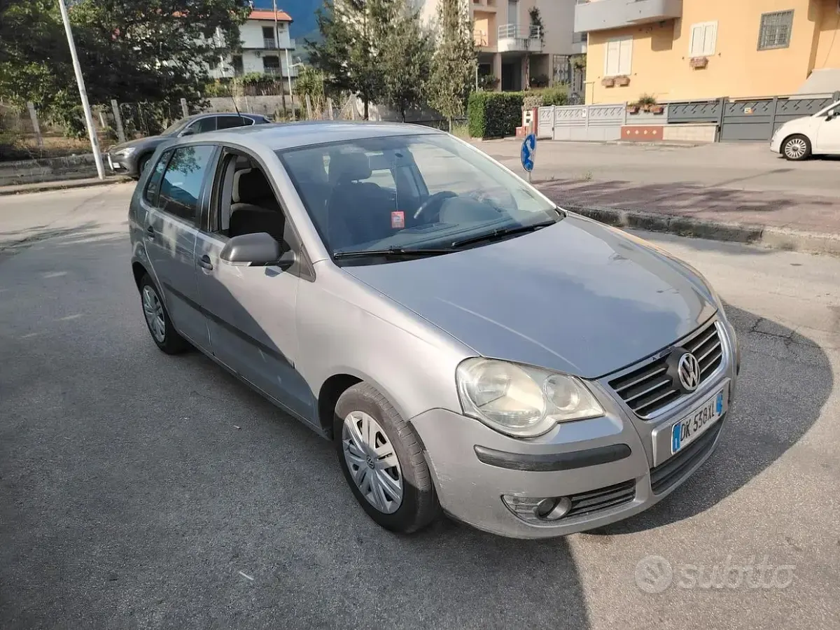 Usata VW Polo Comfortline 69 CV (50 kW) 2008 Grigio Utilitaria