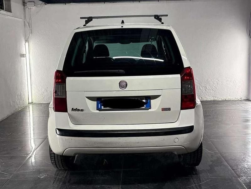 Usata Fiat Idea Active 95 CV (69 kW) 2012 Bianco Monovolume