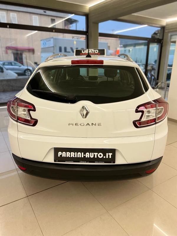 Usata Renault Mégane III 131 CV (96 kW) 2011 Bianco Berlina