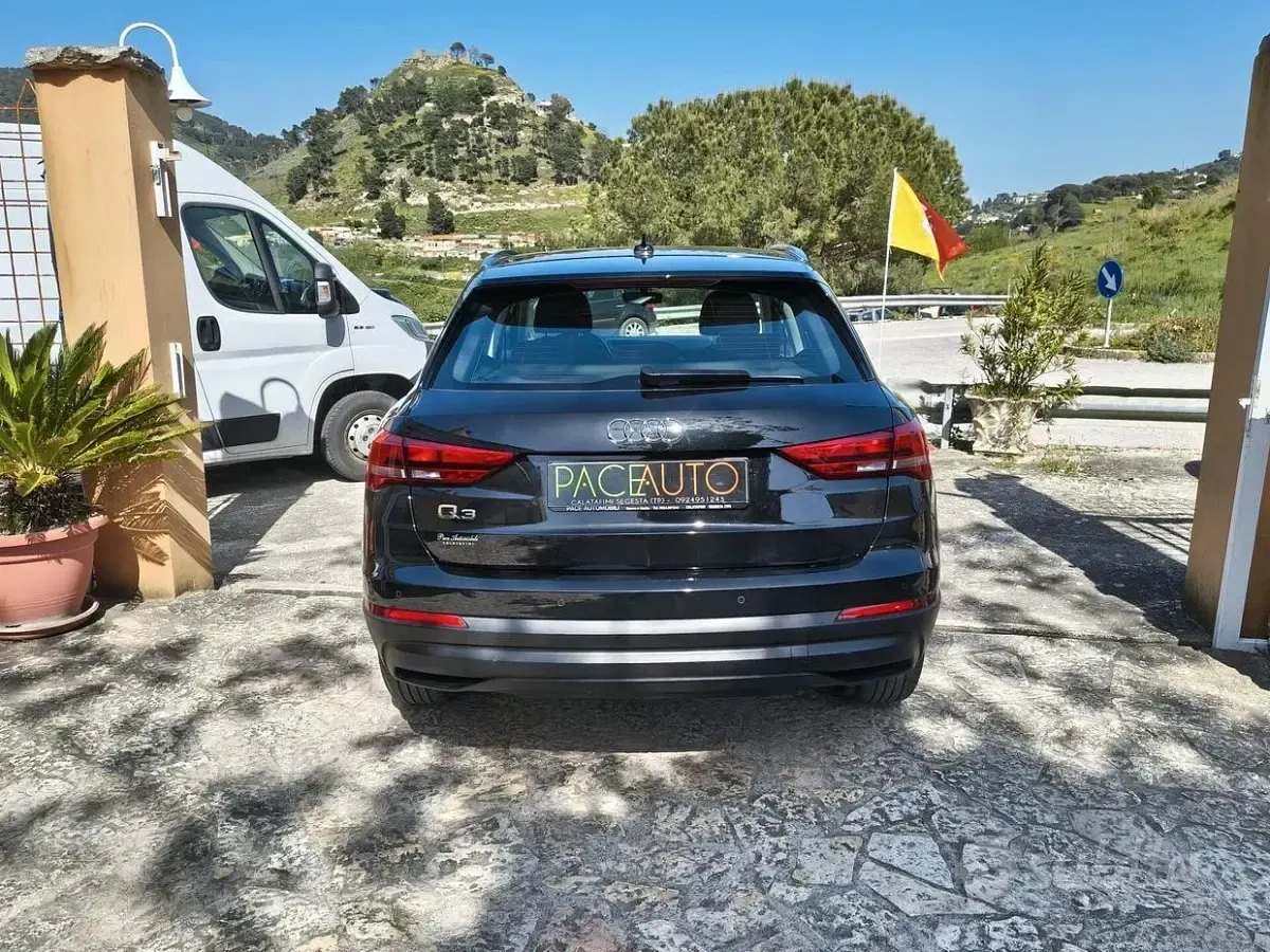 Usata Audi Q3 Business 150 CV (110 kW) 2021 Nero SUV