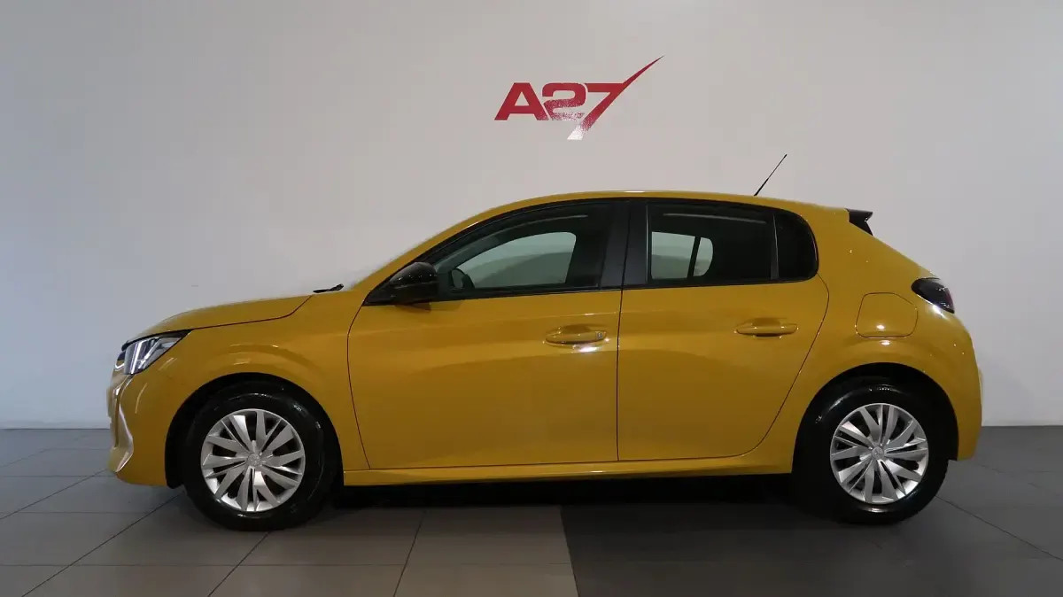 Usata Peugeot 208 Active 75 CV (55 kW) 2023 Giallo Utilitaria