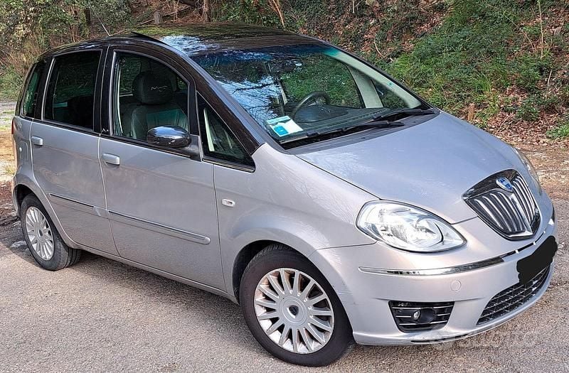 Usata Lancia Musa 90 CV (66 kW) 2009 Monovolume