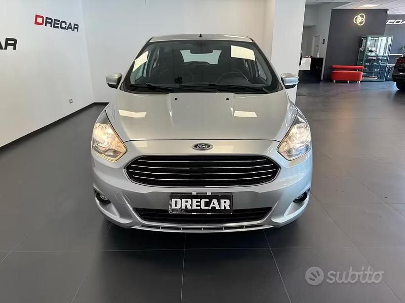 Usata Ford Ka 71 CV (52 kW) 2017 Grigio Berlina