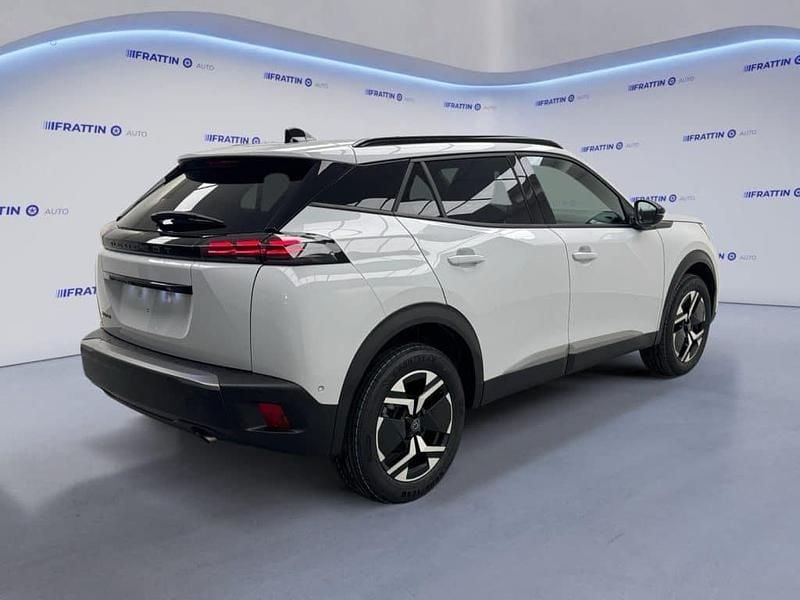 Usata Peugeot 2008 Allure 136 CV (100 kW) 2024 Gray SUV