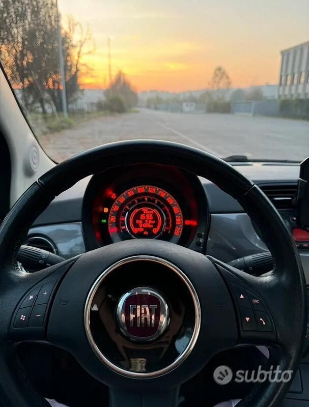 Usata Fiat 500 85 CV (62 kW) 2011 Grigio Utilitaria