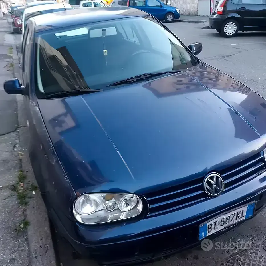 Usata VW Golf IV Comfortline 101 CV (74 kW) 2001 Blu Berlina