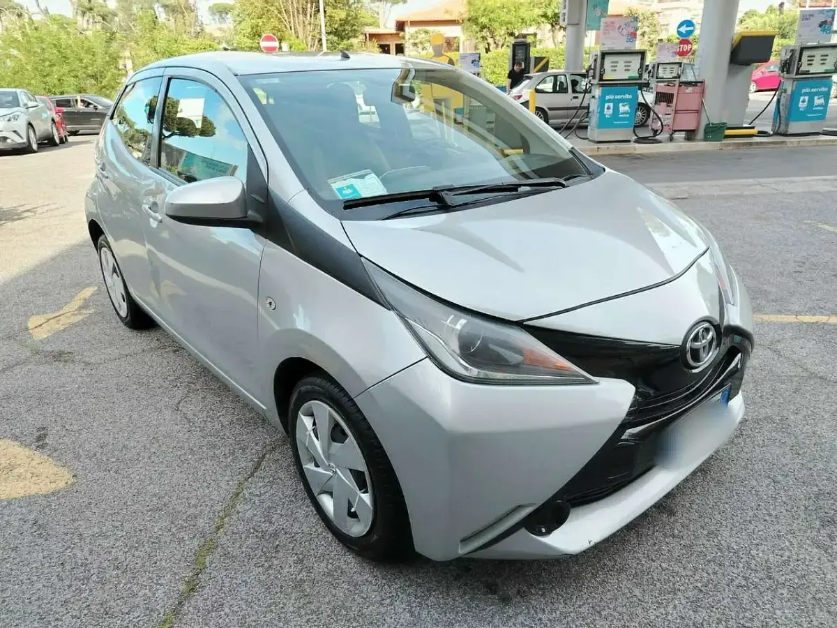 Brugt Toyota Aygo Cool 69 HK (50 kW) 2015 Grå Hatchback