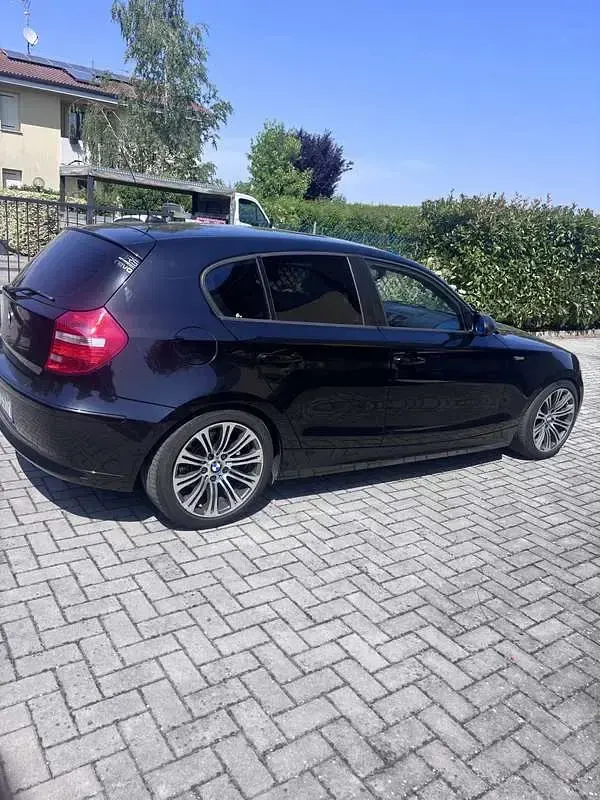 Usata BMW 118 M Sport 143 CV (105 kW) 2007 Nero Utilitaria