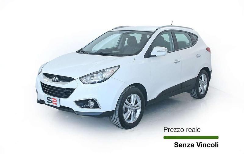 Bianco Usata 2011 Hyundai ix35 Comfort SUV | 7900 € (Buon prezzo) - Immagine 1/4