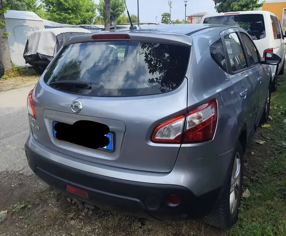 Usata Nissan Qashqai Acenta 117 CV (86 kW) 2014 Grigio SUV