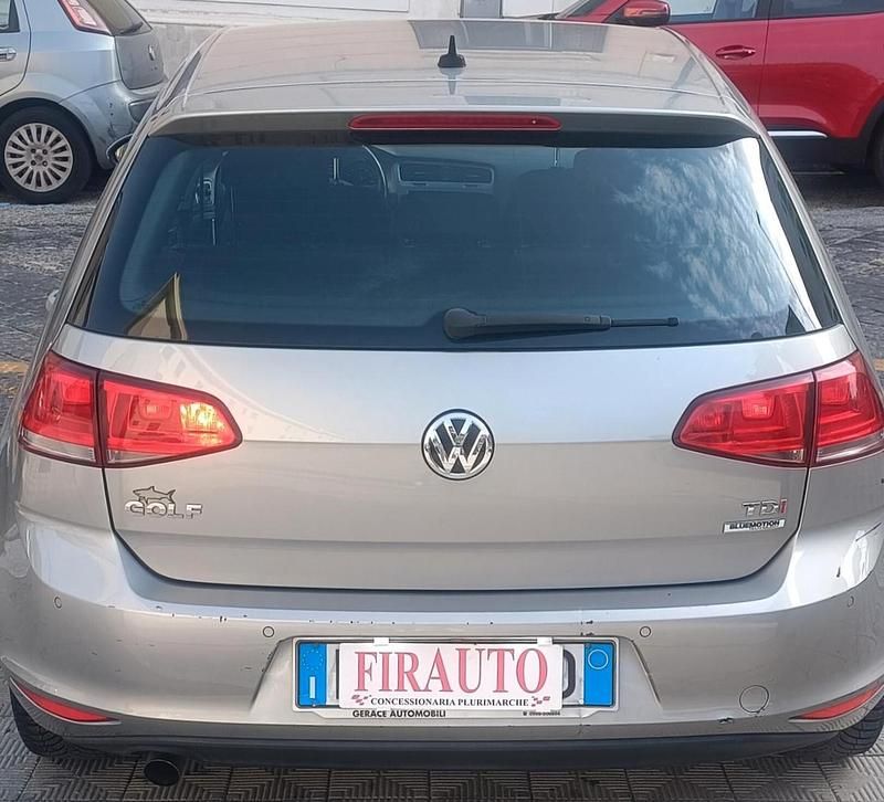 Usata VW Golf VII Highline 104 CV (76 kW) 2014 Beige Berlina