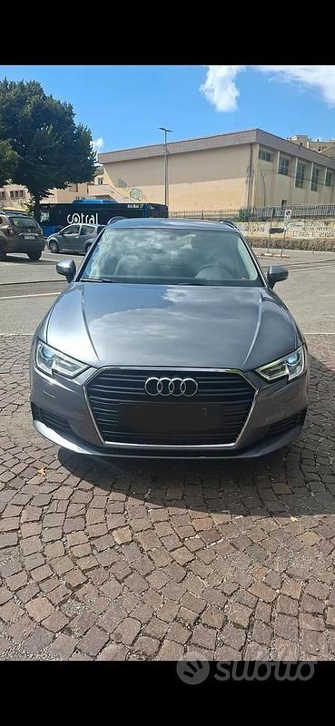 Usata Audi A3 116 CV (85 kW) 2018 Grigio Berlina