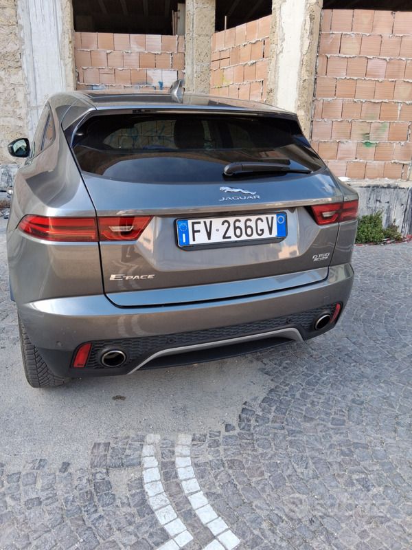 Usata Jaguar E-Pace 160 CV (117 kW) 2019 Grigio SUV