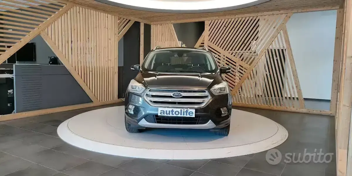 Usata Ford Kuga Titanium S 120 CV (88 kW) 2017 Grigio SUV