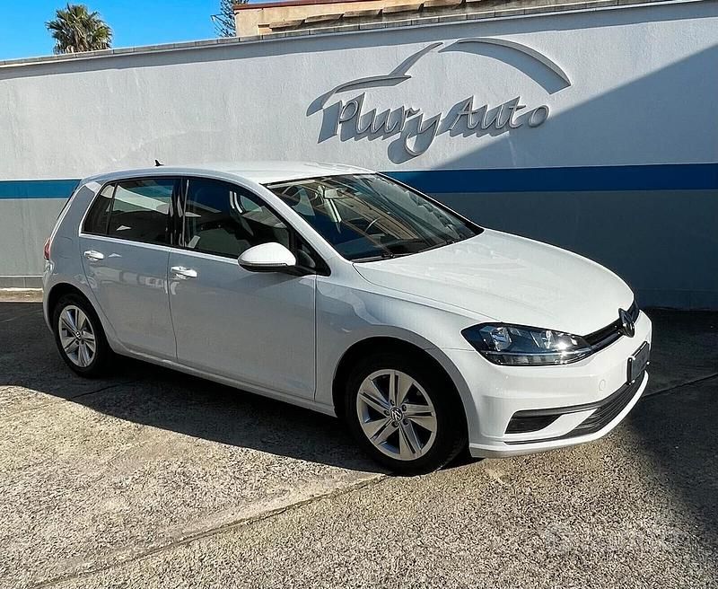 Usata VW Golf VII Trendline 90 CV (66 kW) 2018 Bianco Berlina