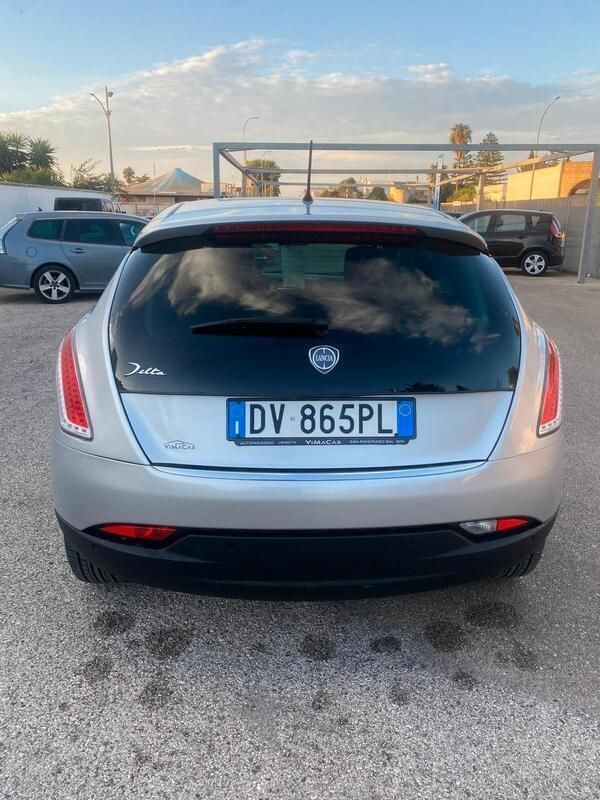 Usata Lancia Delta S 165 CV (121 kW) 2009 Grigio Utilitaria