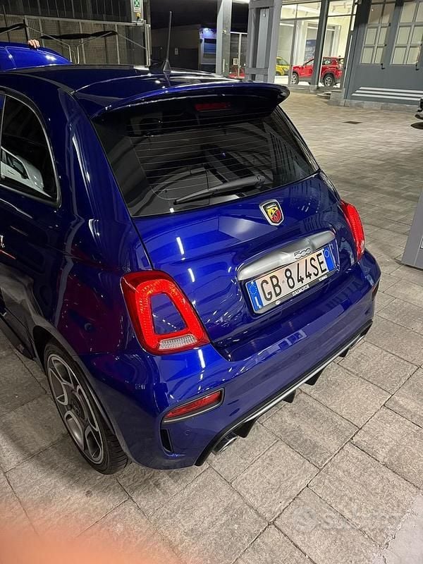 Usata Abarth 500 145 CV (106 kW) 2020 Blu Utilitaria