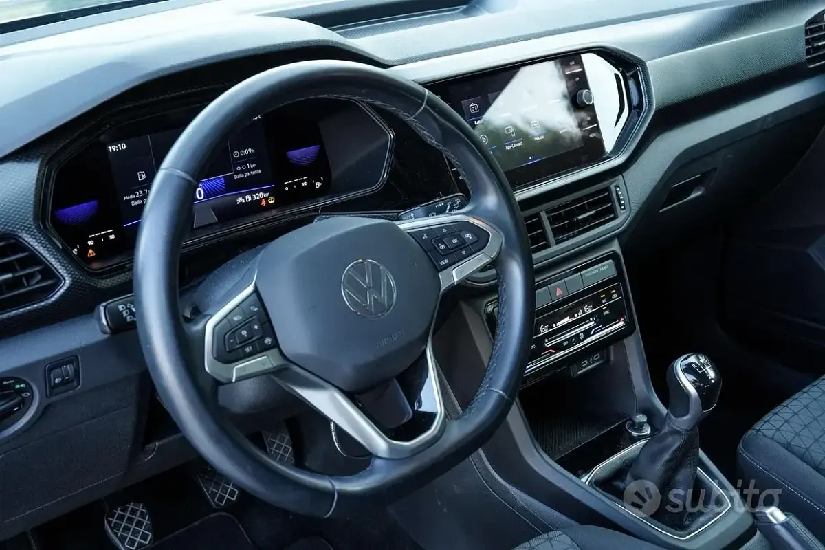 Usata VW T-Cross Style 95 CV (69 kW) 2022 Grigio SUV
