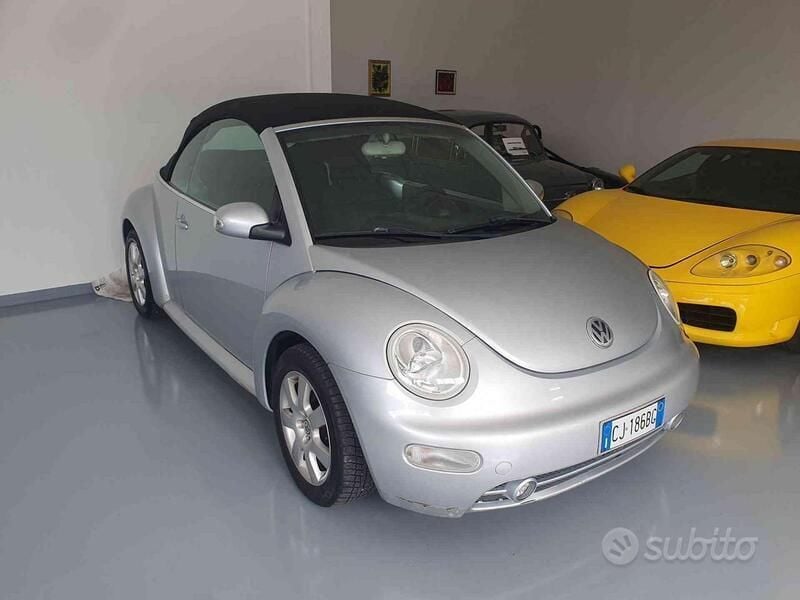 Argento Usata 2003 VW Beetle Cabrio | 3800 € (Super prezzo) - Immagine 1/4