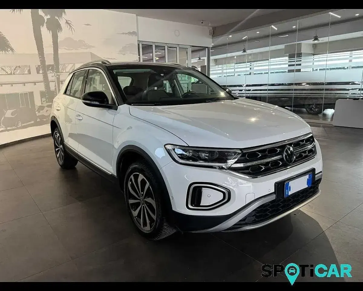 Usata VW T-Roc Style 150 CV (110 kW) 2023 Bianco SUV
